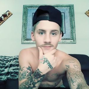 Meet your Posher, Devin